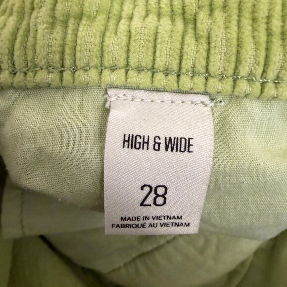 UO BDG High & Wide Green Corduroy Ankle Wide Leg Pants Sz 28 - Picture 7 of 9
